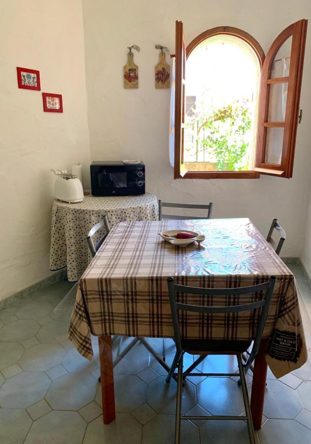 Villa Le Ginestre La Caletta Exteriör bild