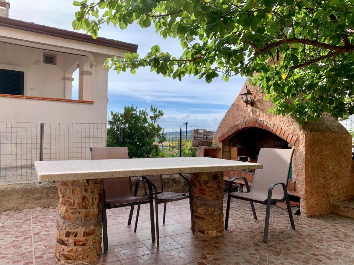 Villa Le Ginestre La Caletta Exteriör bild