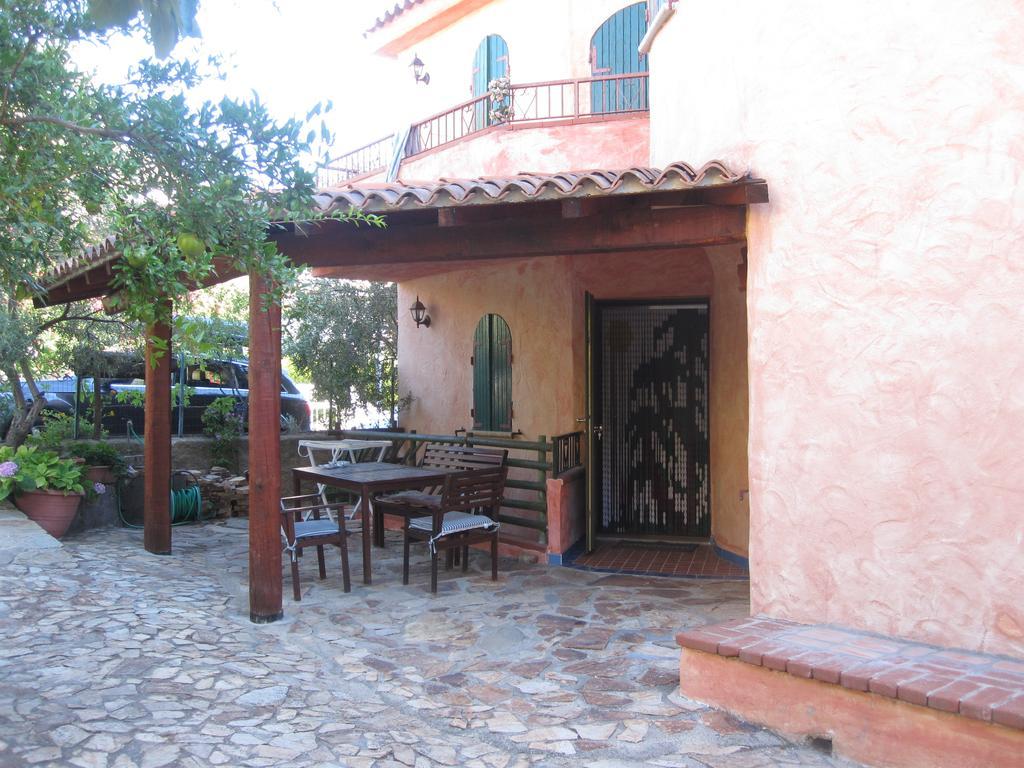 Villa Le Ginestre La Caletta Rum bild